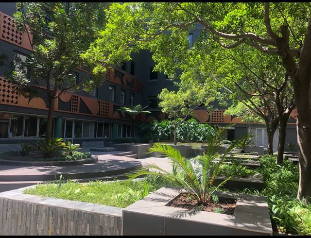 367M² RETAIL TO LET IN ROSEBANK